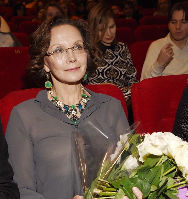 Звезда советского кино Ирина Купченко засветила грудь на премьере