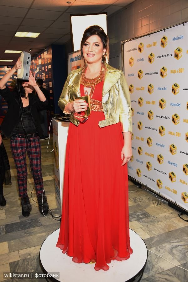 Золотой граммофон 2015: Беременная Жасмин пришла на церемонию за наградой