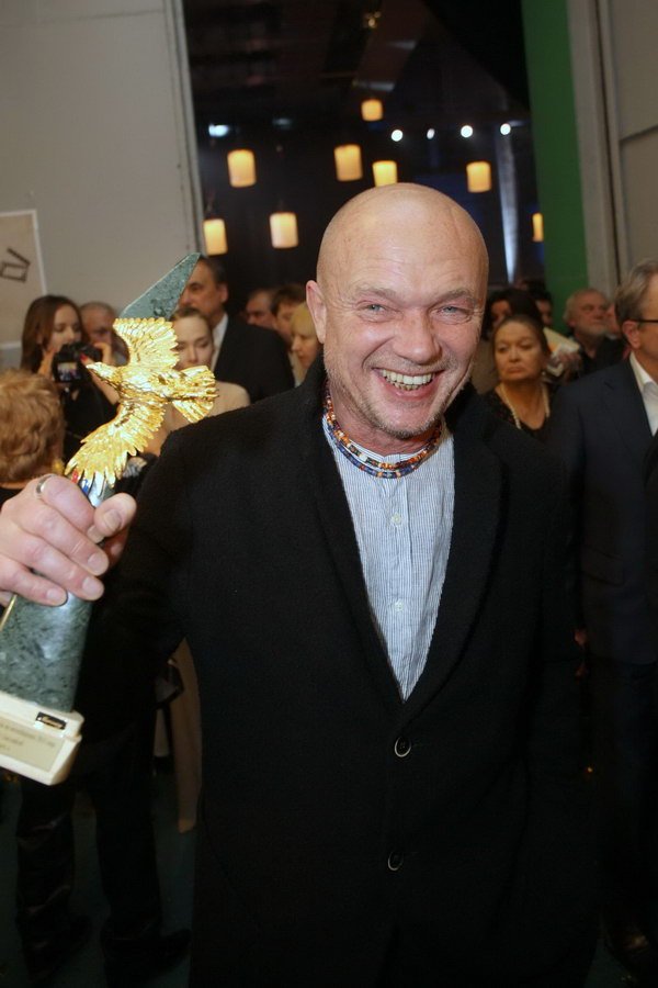 Александр Васильев оценил наряды дам на премии «Золотой Орел»