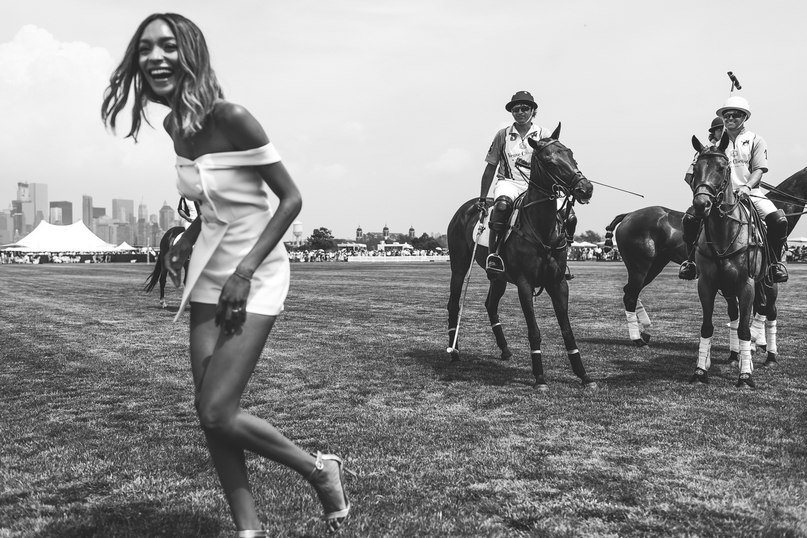 Джордан Данн на турнире по поло The Veuve Clicquot Polo Classic