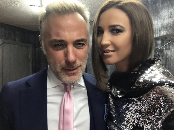 Расставшись с Дмитрием Тарасовым, Ольга Бузова обхаживает итальянского танцующего миллионера